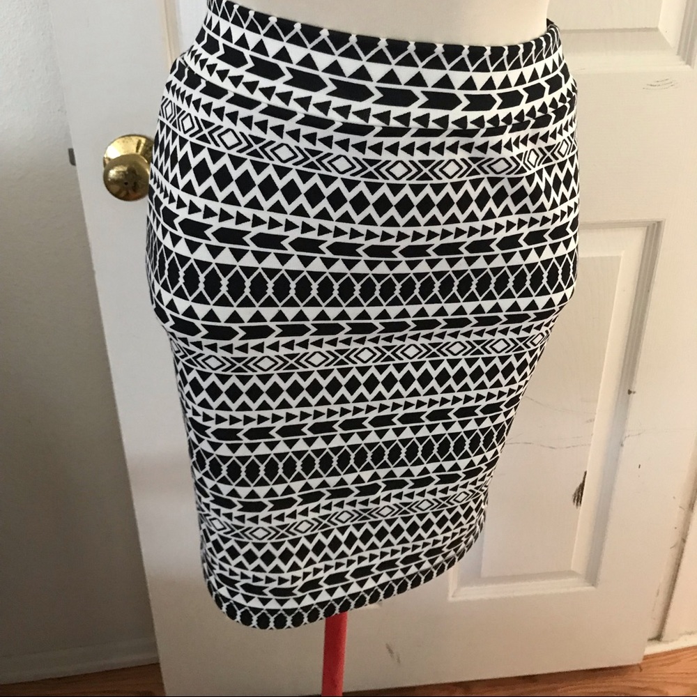 Melisa mixed geo print pencil skirt.